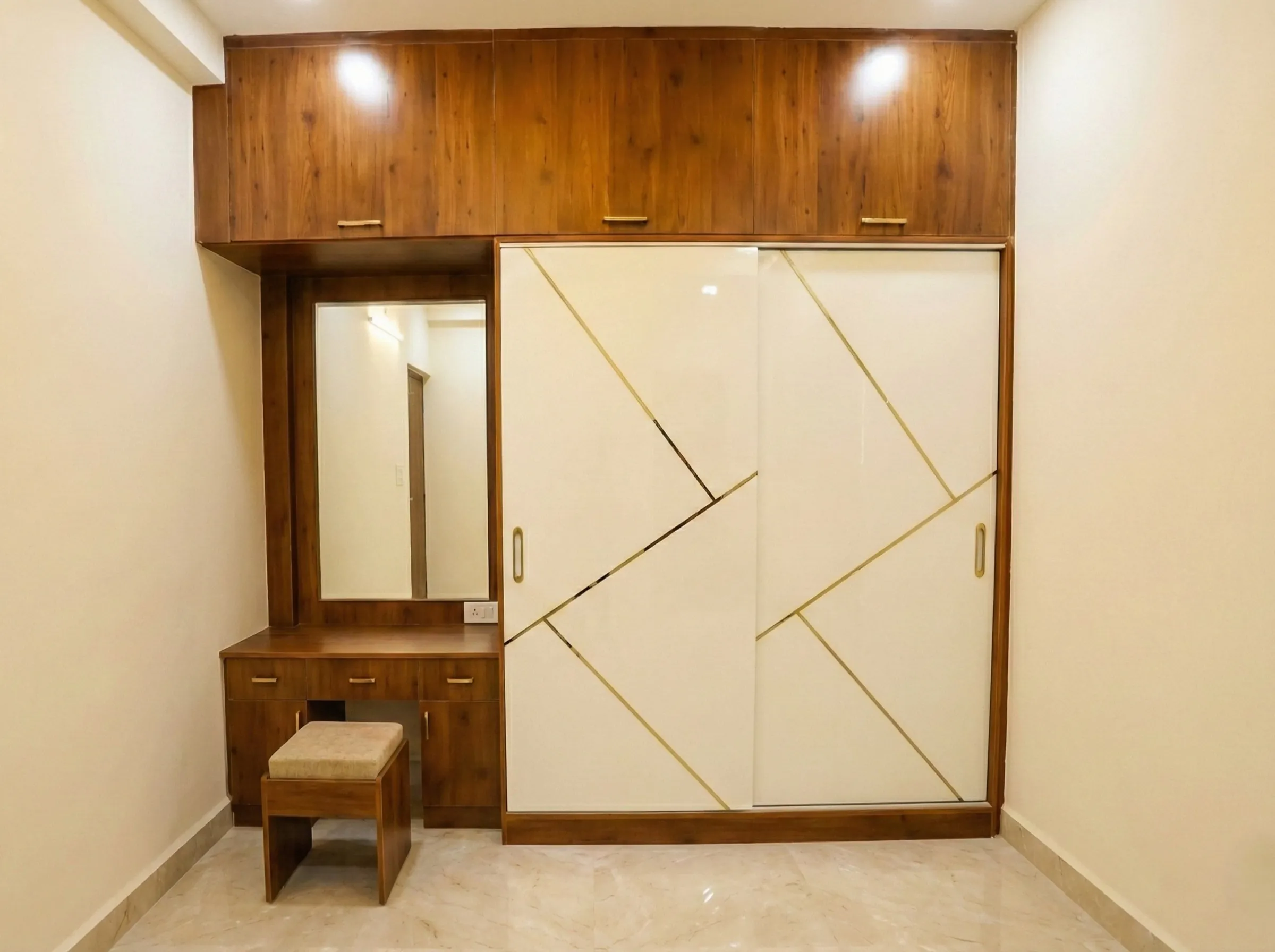 Designer Bedroom Wardrobe & Dressing Table in Haldwani Uttarakhand (Modern Wooden Almirah & Cupboard Work)